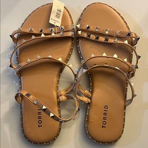Torrid sz8.5 wide Beige Studded Women's Sandals